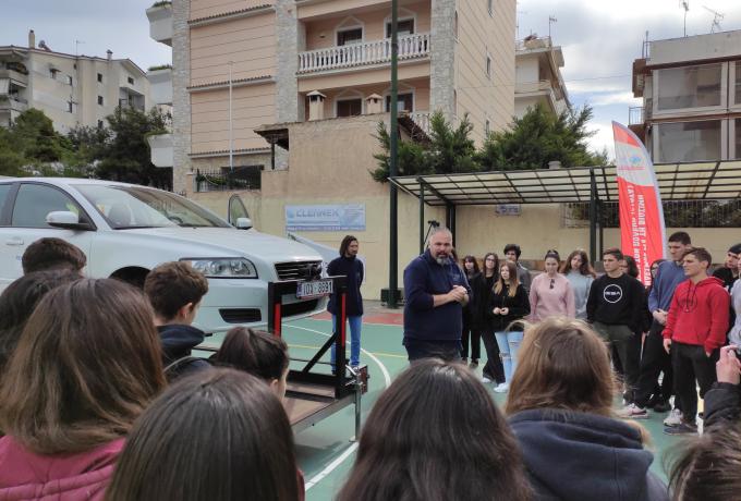 Η ασφαλής οδήγηση σώζει ζωές: Βιωματικό σεμινάριο για τα παιδιά του Δήμου Ηρακλείου Αττικής